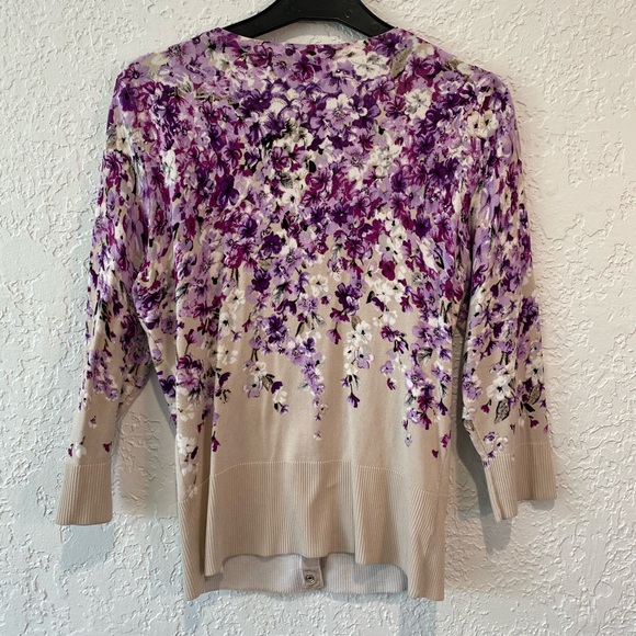 Cardigan - Picture 2 of 6